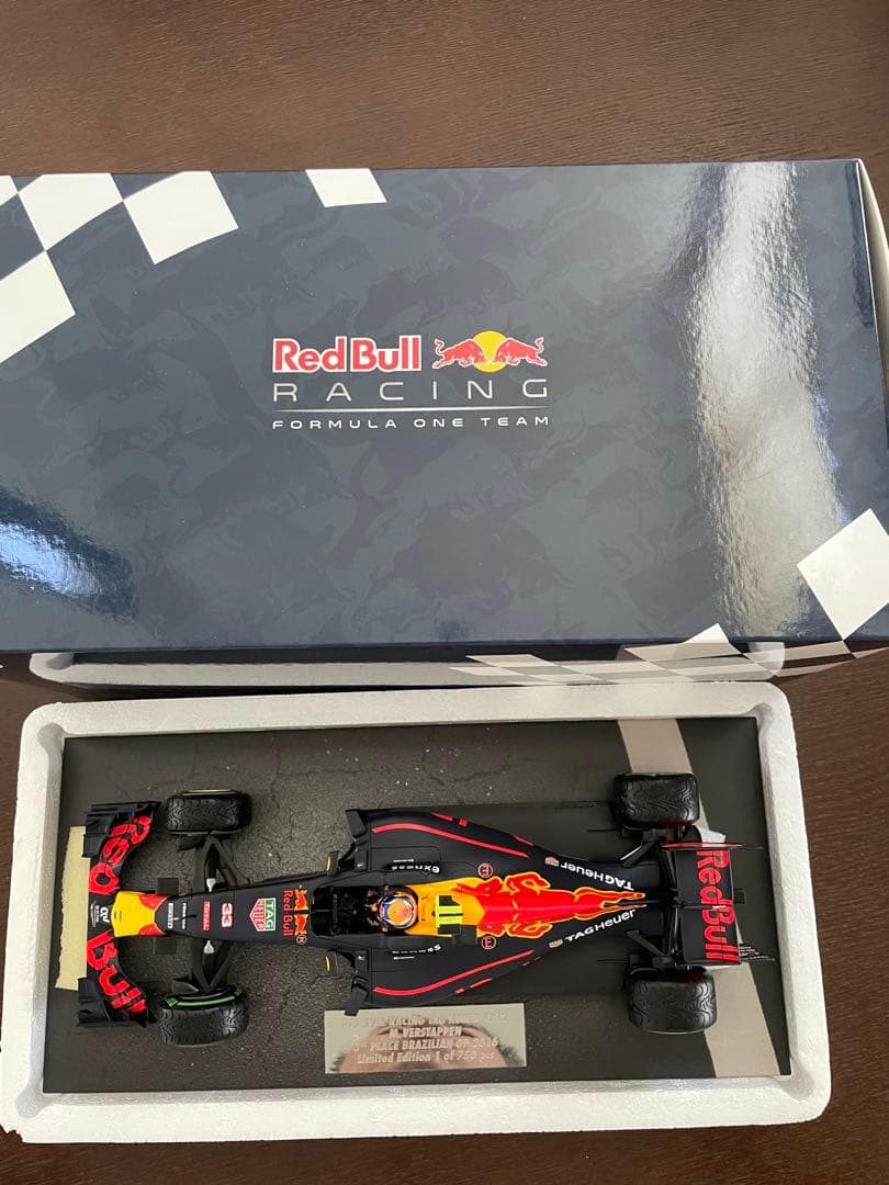 ミニチャンプス 1/18レッドブルRB12 フェルスタッペン　ブラジルGP 3位