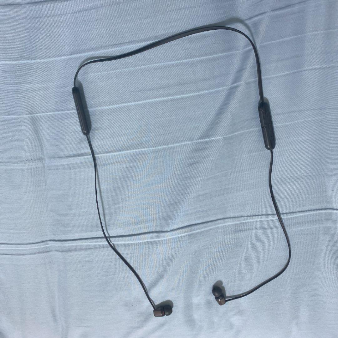 吉田が家に忘れていったイヤホン