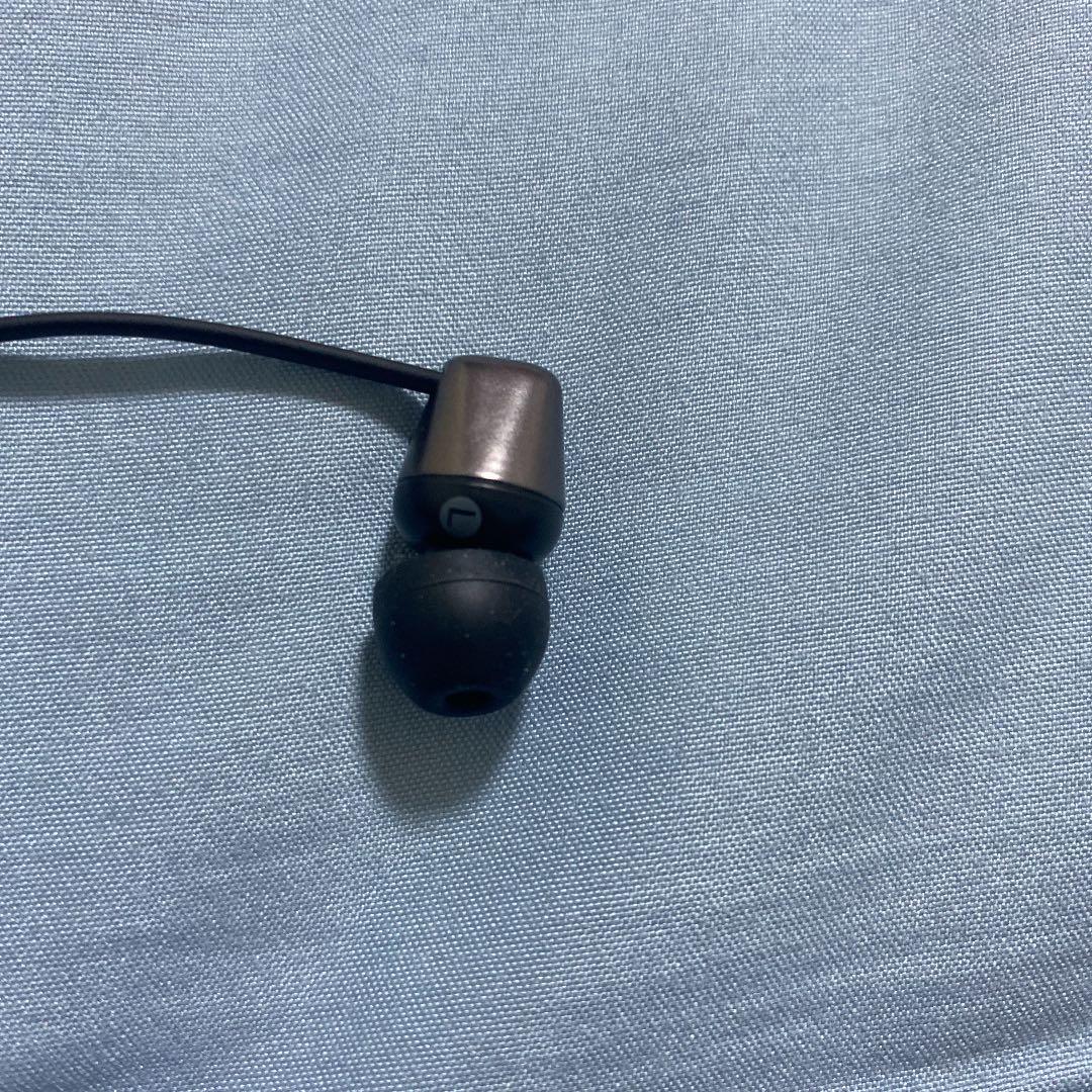 吉田が家に忘れていったイヤホン