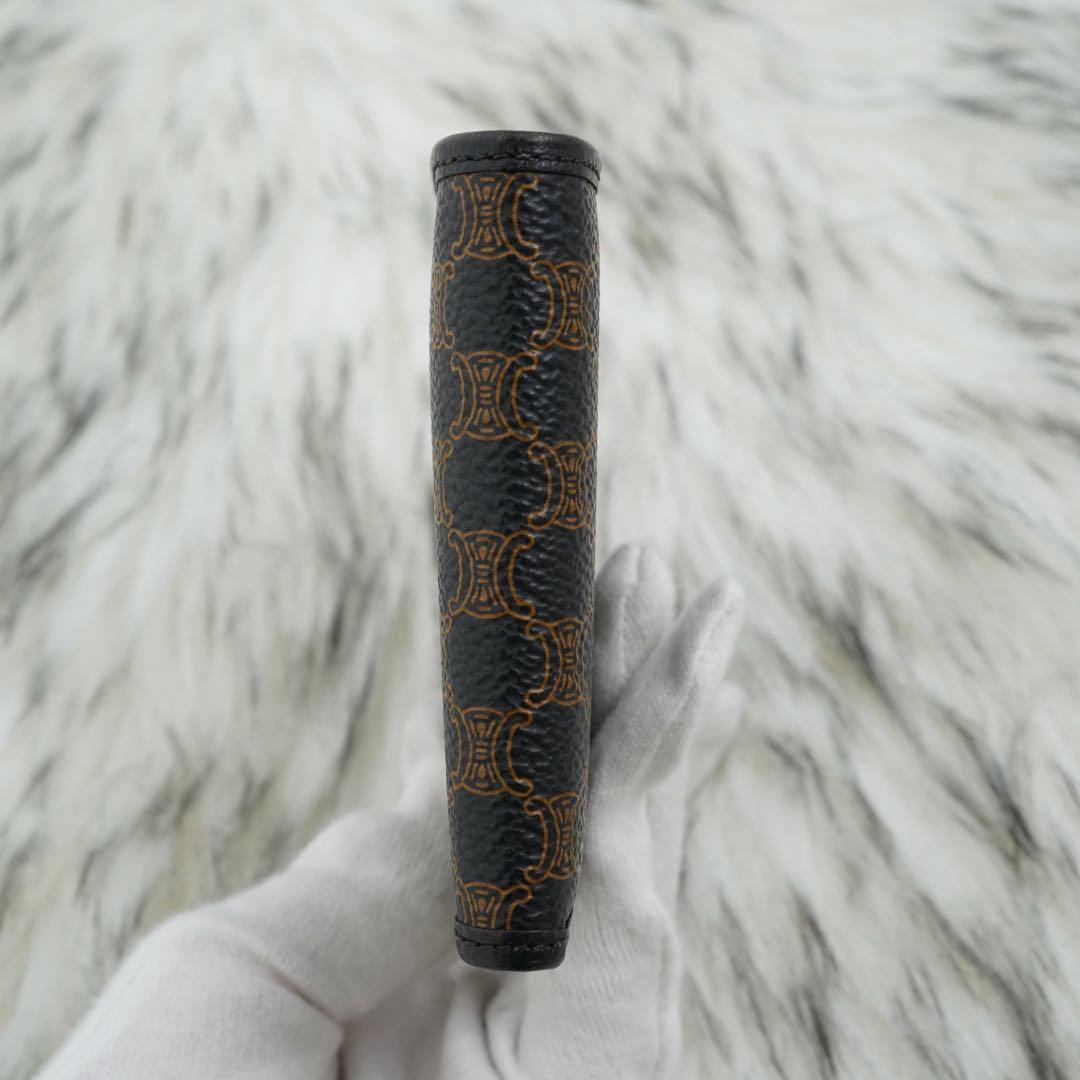 極美品　CELINE セリーヌ　二つ折り財布　トリオンフ　マカダム柄　ブラウン