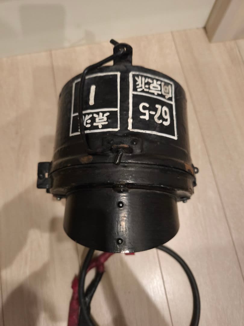 国鉄　信号　向京派　京派　JR　貨物列車　尾灯　汽車　列車　電車　ライト　目玉