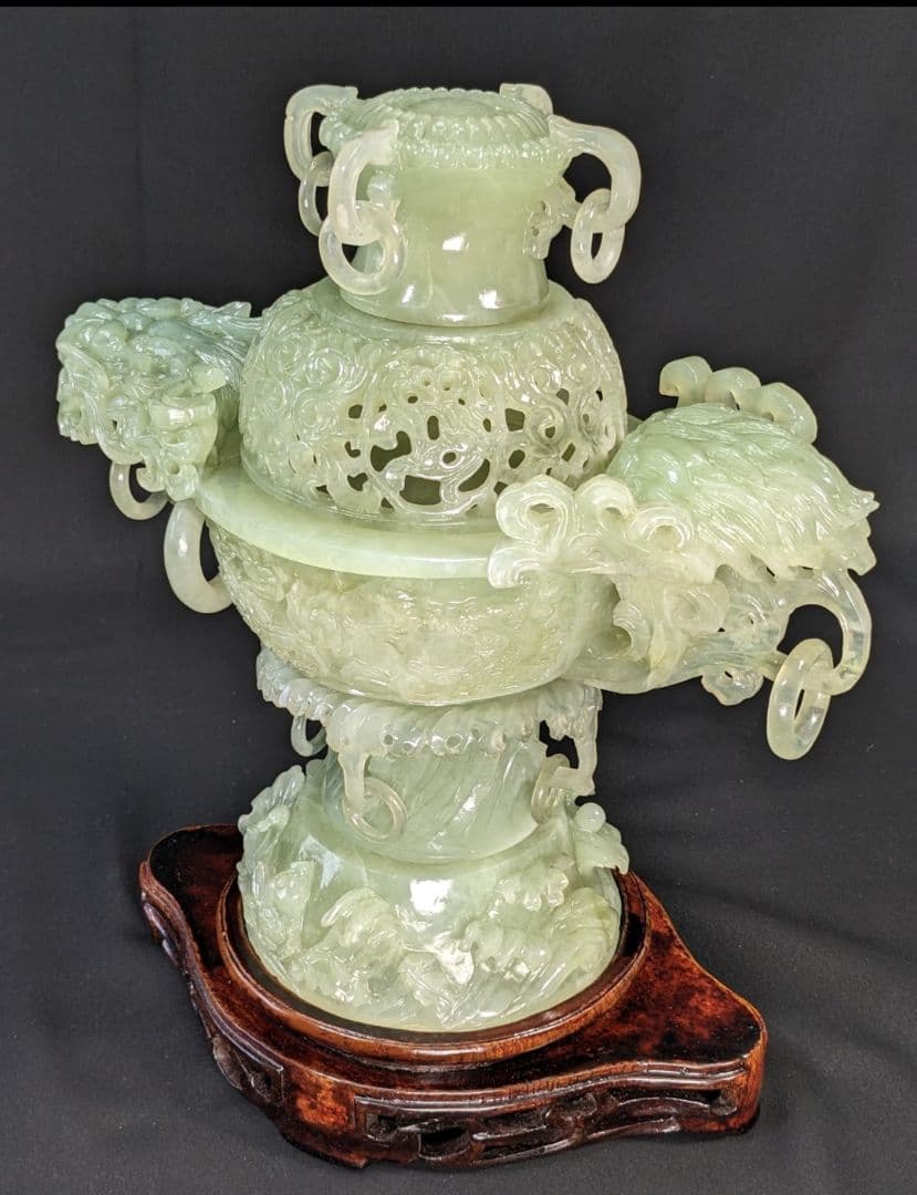 未使用　岫玉　天然石　特大香炉　遊環 龍 干支 透かし彫り 浮彫り 手彫り波唐草