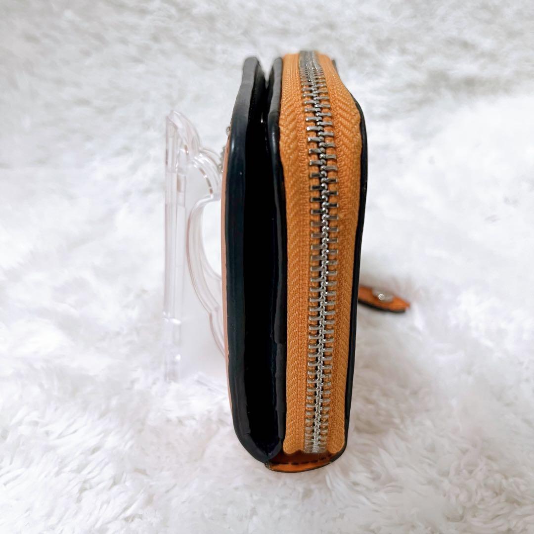 ち*ち様 【新品】Vivienne Westwood ヴィヴィアン 2つ折り財布