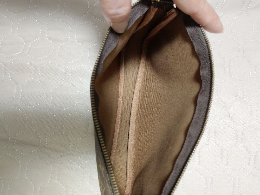 ルイヴィトン　ポルトモネトレゾール　モノグラム