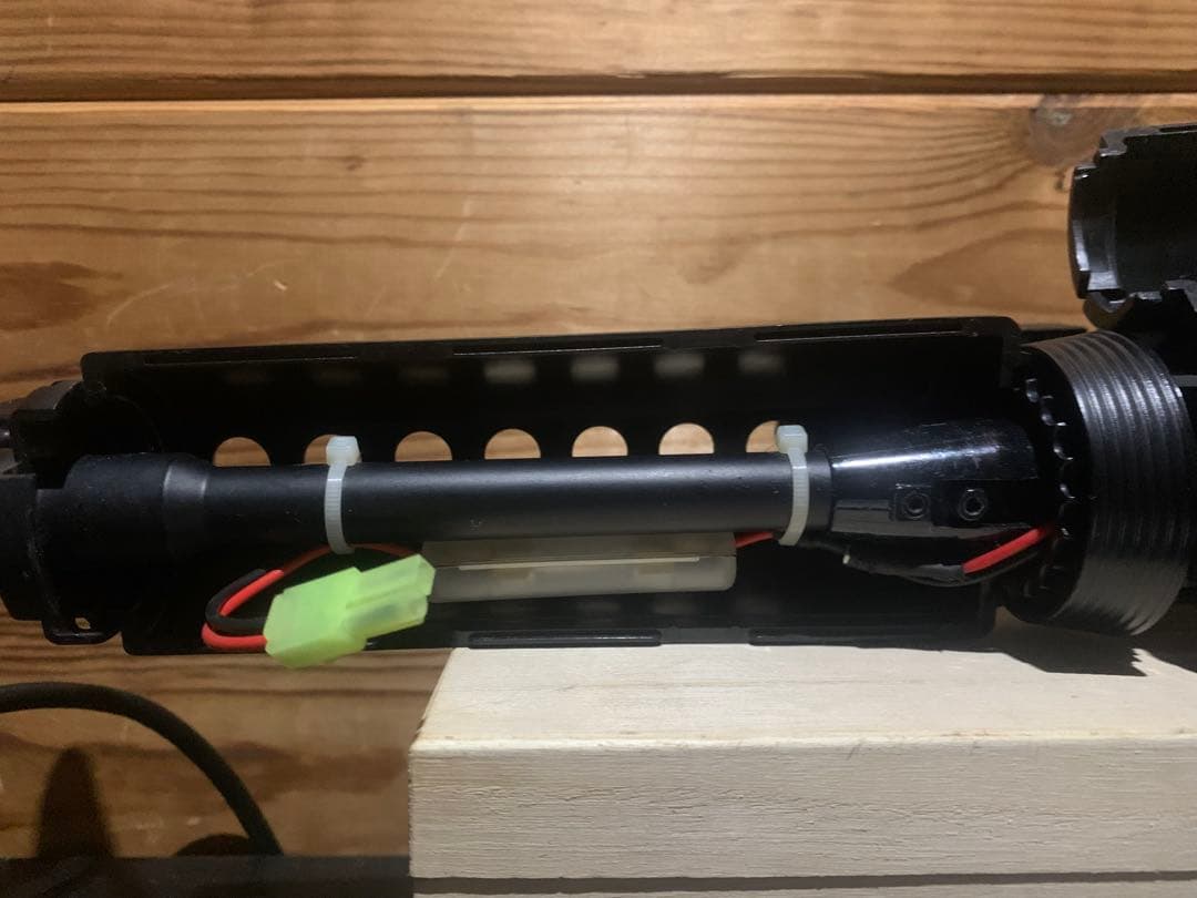 スタンダード電動ガン ブラック Aimpoint付き