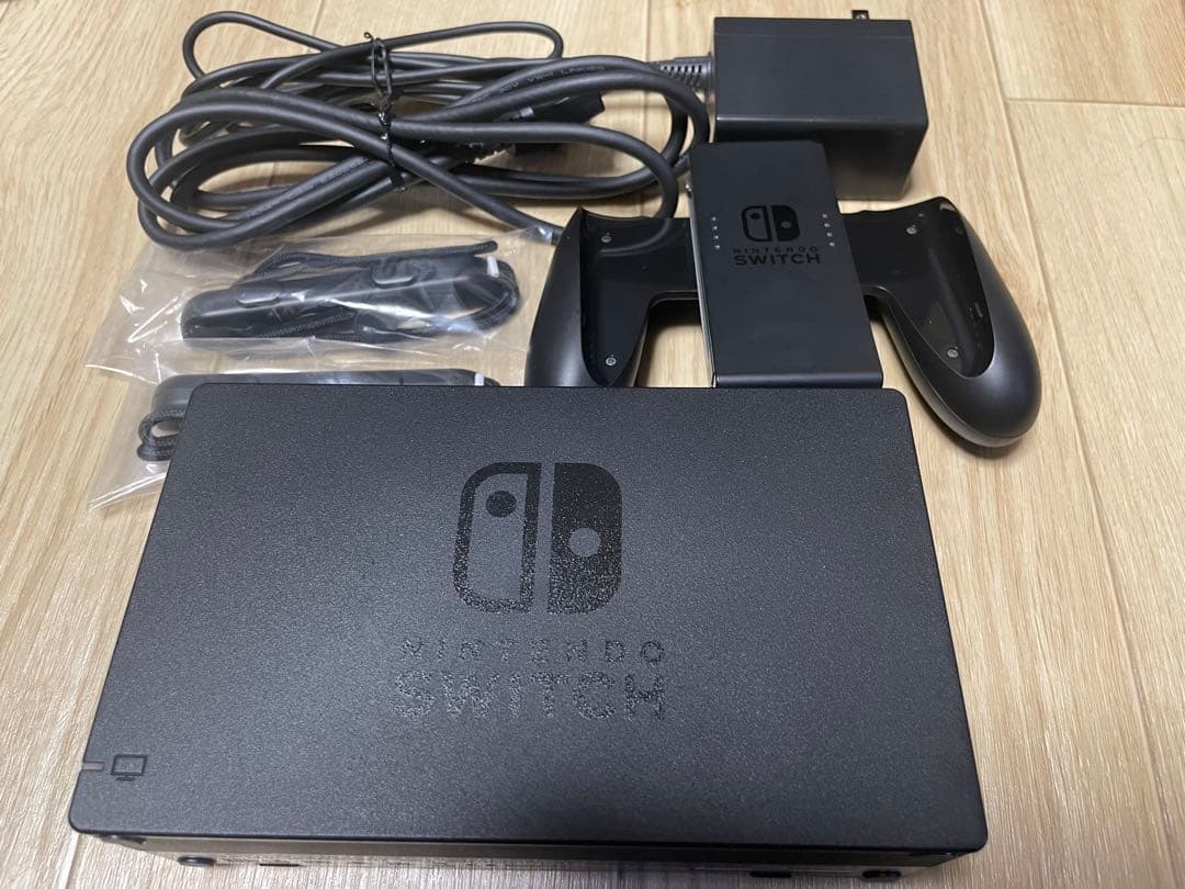 動作確認済み　Nintendo Switch グレー　付属品完備