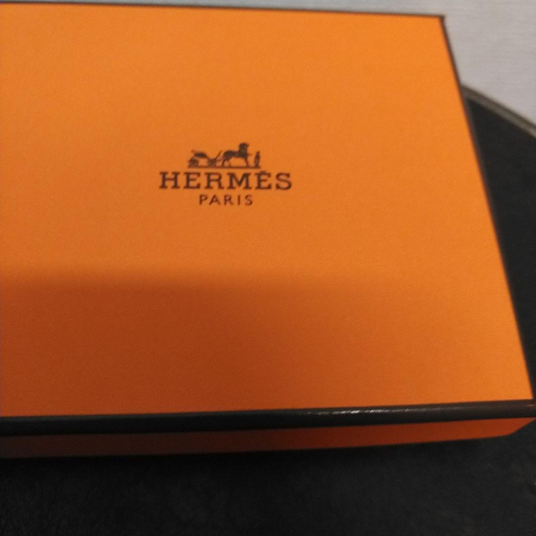 HERMES エルメス バスティア エトゥープ ケース 2025年
