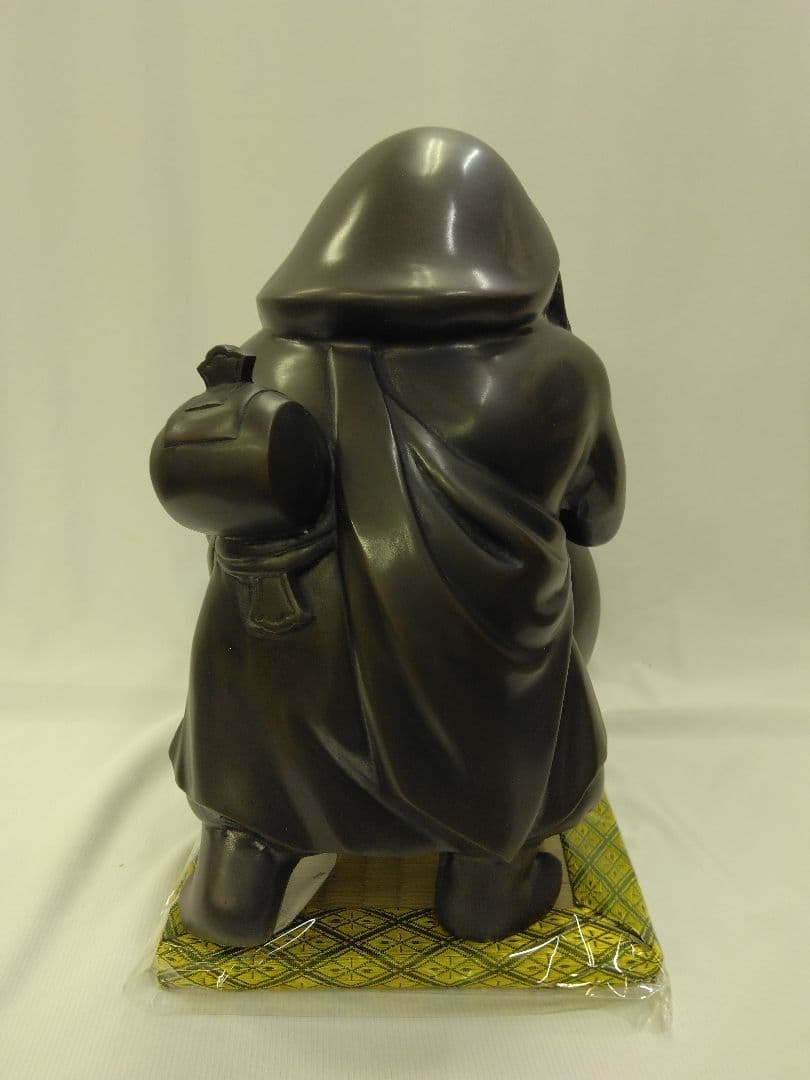 yujinn　　　　青銅製　玉磨き大黒天