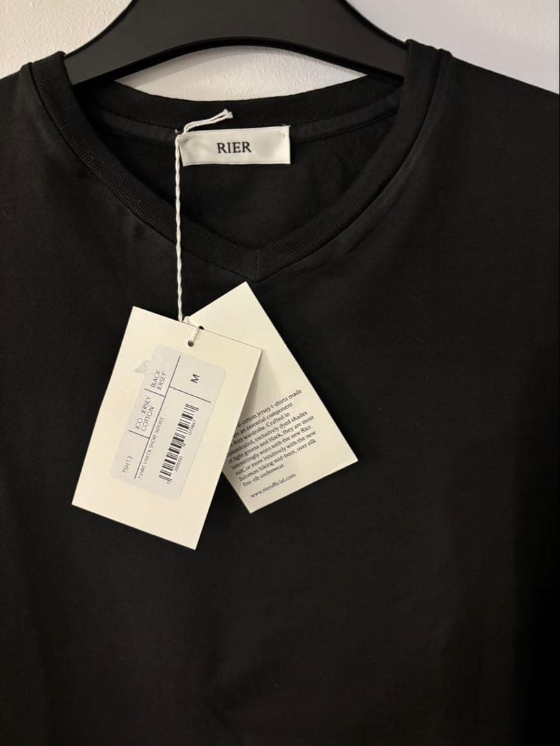 RIER Vネック Tシャツ ブラック M