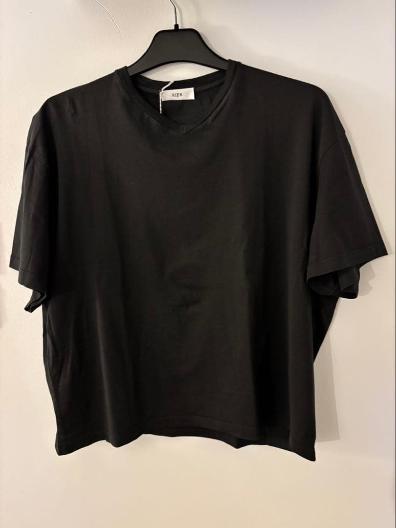 RIER Vネック Tシャツ ブラック M