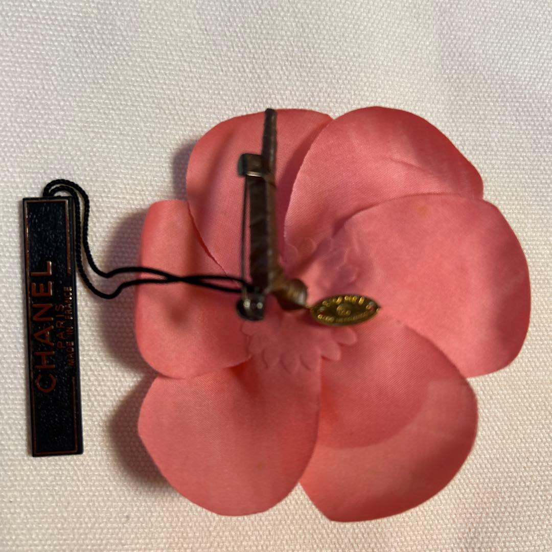 CHANEL ピンク 花モチーフ ブローチ