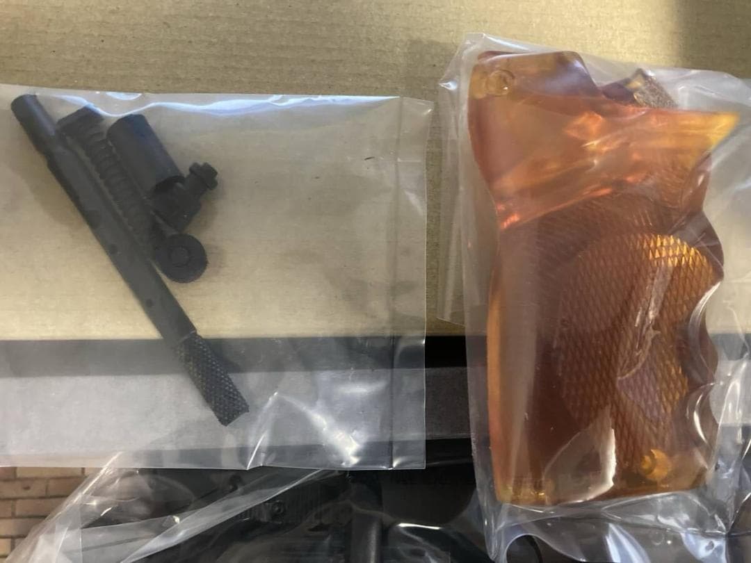 【未使用】留之助ブラスター・チビ レジン製無可動モデル組立キット スタンド付き