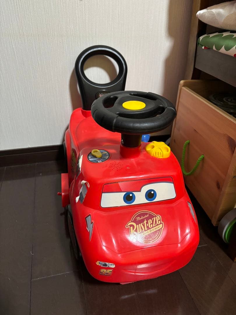 電動カーズ　乗れるライトニング　マックイーン　Cars