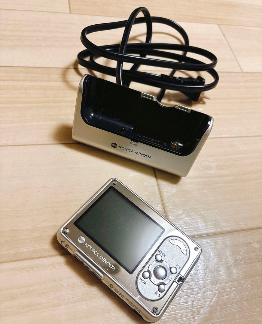 KONICA MINOLTA DiMAGE X1 平成 オールドデジカメ