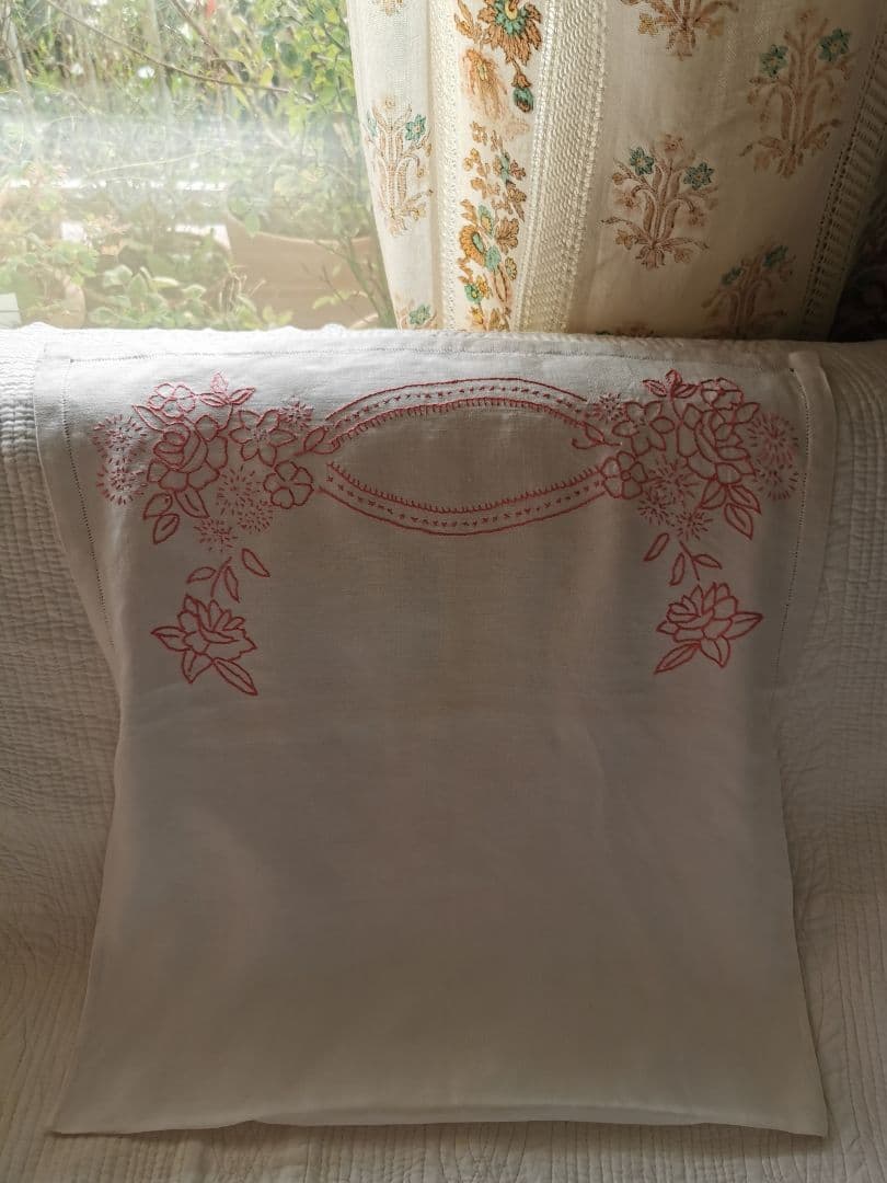 アンティークフランス 薔薇紫陽花赤糸刺繍 ランジェリーケース リネンピローカバー