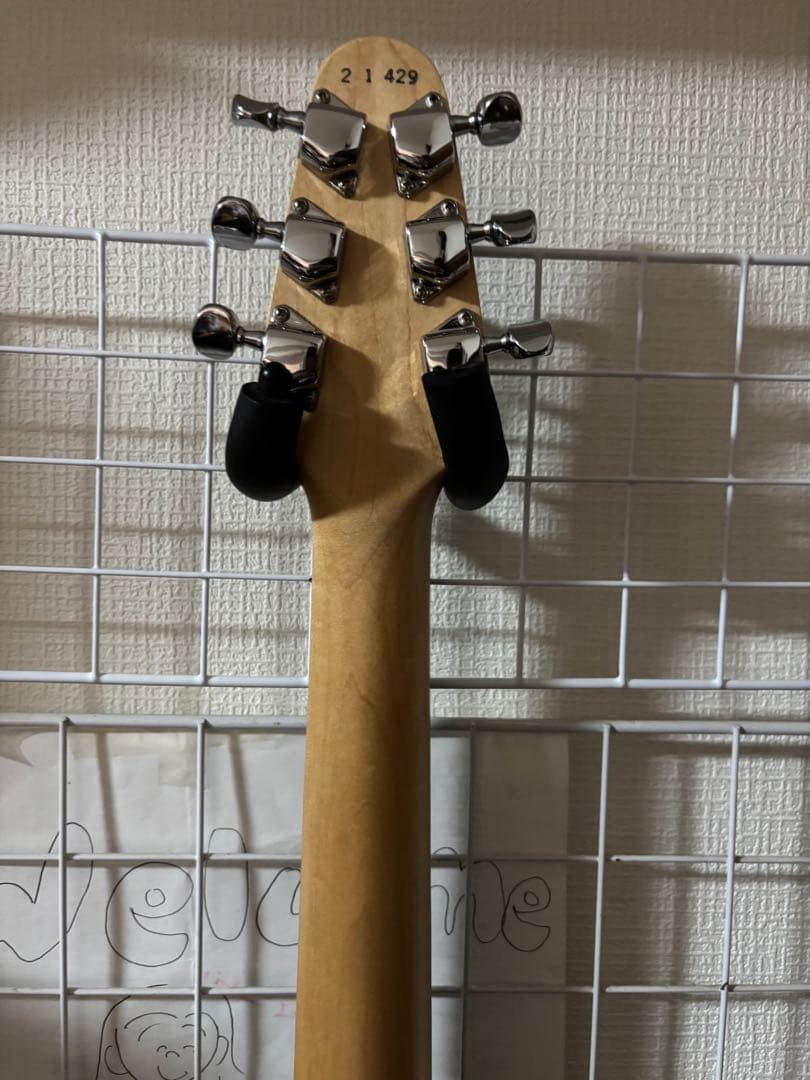 グレコ　フライングＶ　アンプ内蔵内蔵ギター