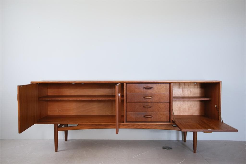 英国アンティークG-PLANジープランフレスコサイドボード/チェスト(88-9)