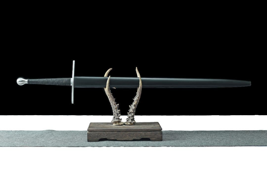 特別価格で一点出品いたします 手鍛造打西洋剣 古兵器 武具 贈り物 長剣