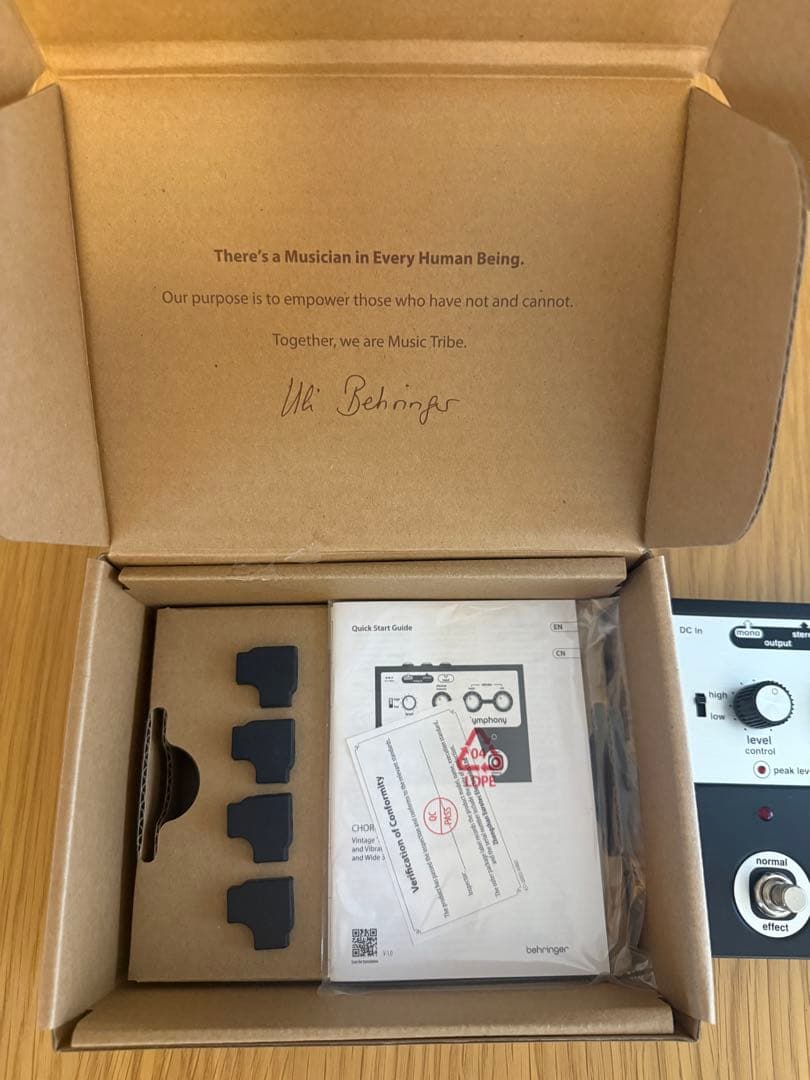 behringer Chorus Symphony ギターエフェクター