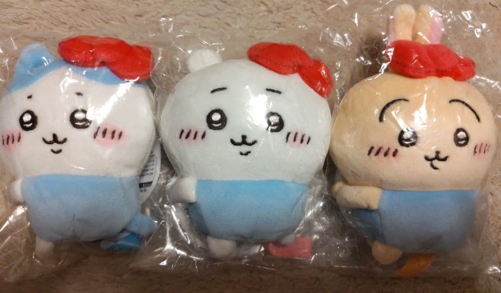 ちいかわ サンリオ 持ちます マスコット ハローキティ 3種