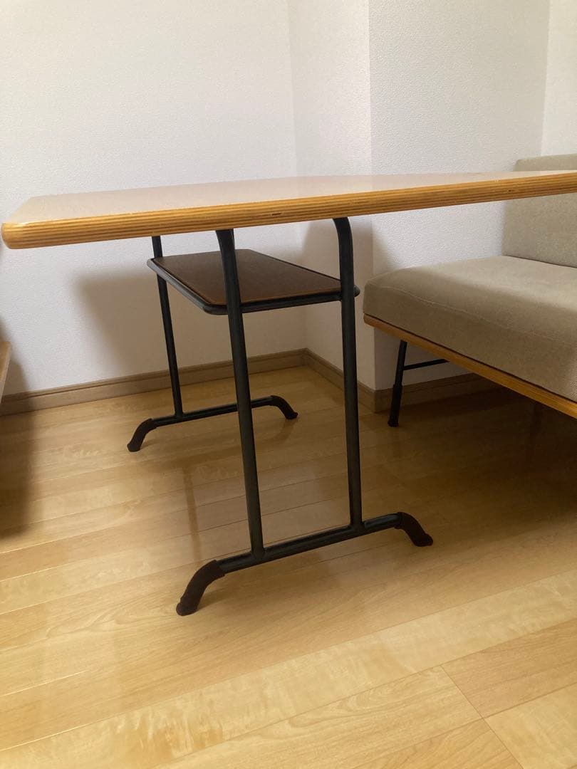 【廃盤・送料込】unico ファニート ダイニングテーブル