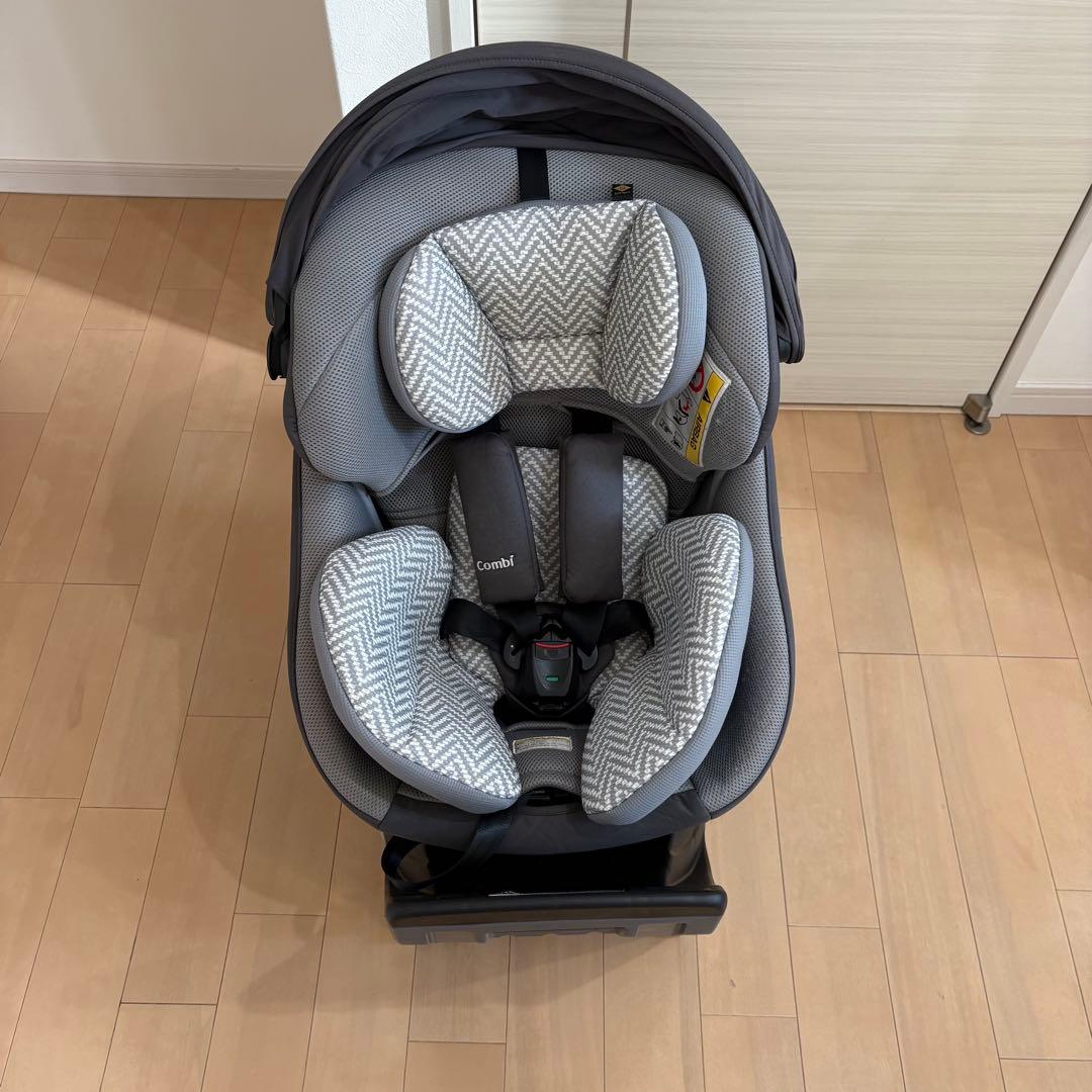 コンビ ISOFIX固定 クルムーヴスマート チャイルドシート