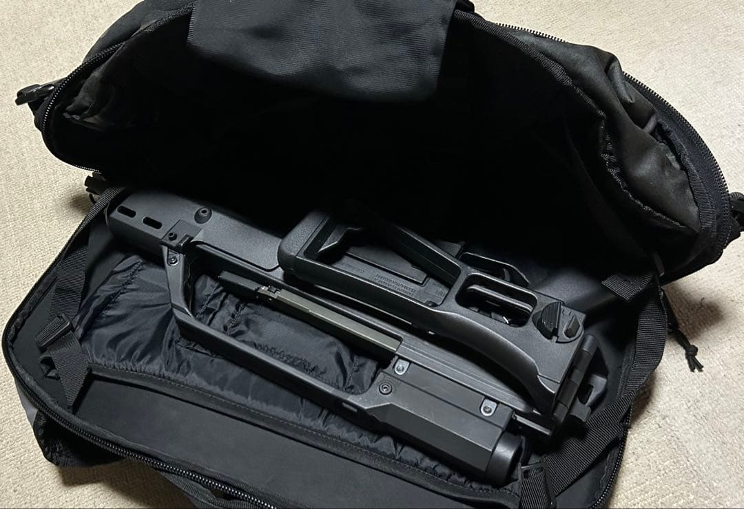 米軍　LE 5.11 Tactical ショルダーバッグ　マルチカムブラック