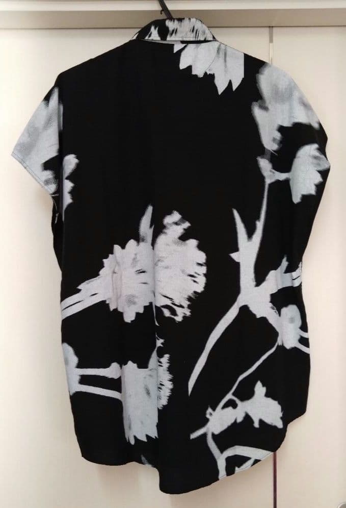 Paul Smith 　ポールスミス　モノトーン転写ノースリーブシャツ