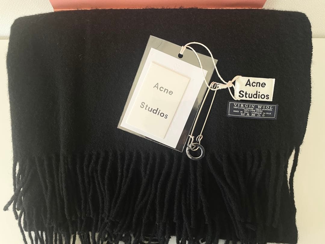 【新品未使用】大人気！Acne Studios マフラー ブラック