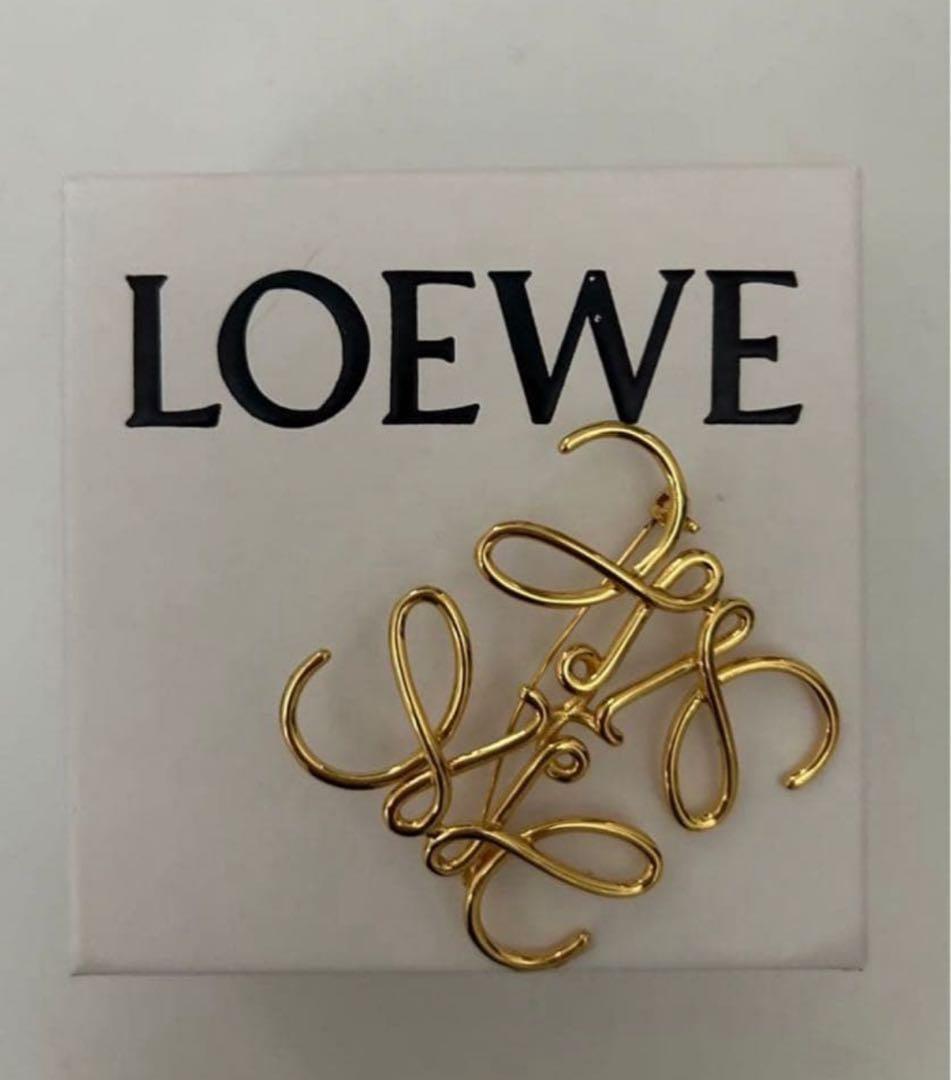 ☆！大幅値下げ！☆LOEWE ゴールド ブローチ