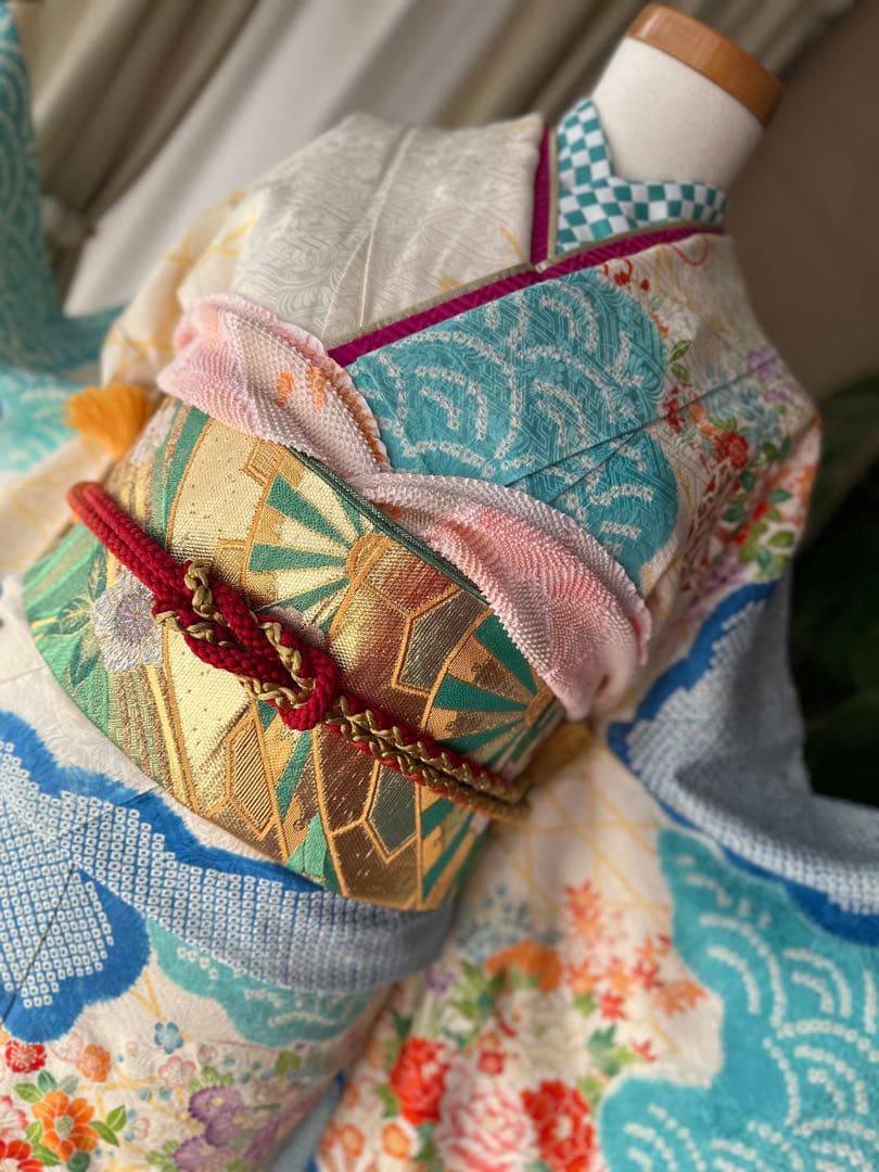 振袖フルセット 空色スカイブルー×白 総絞り 金駒刺繍