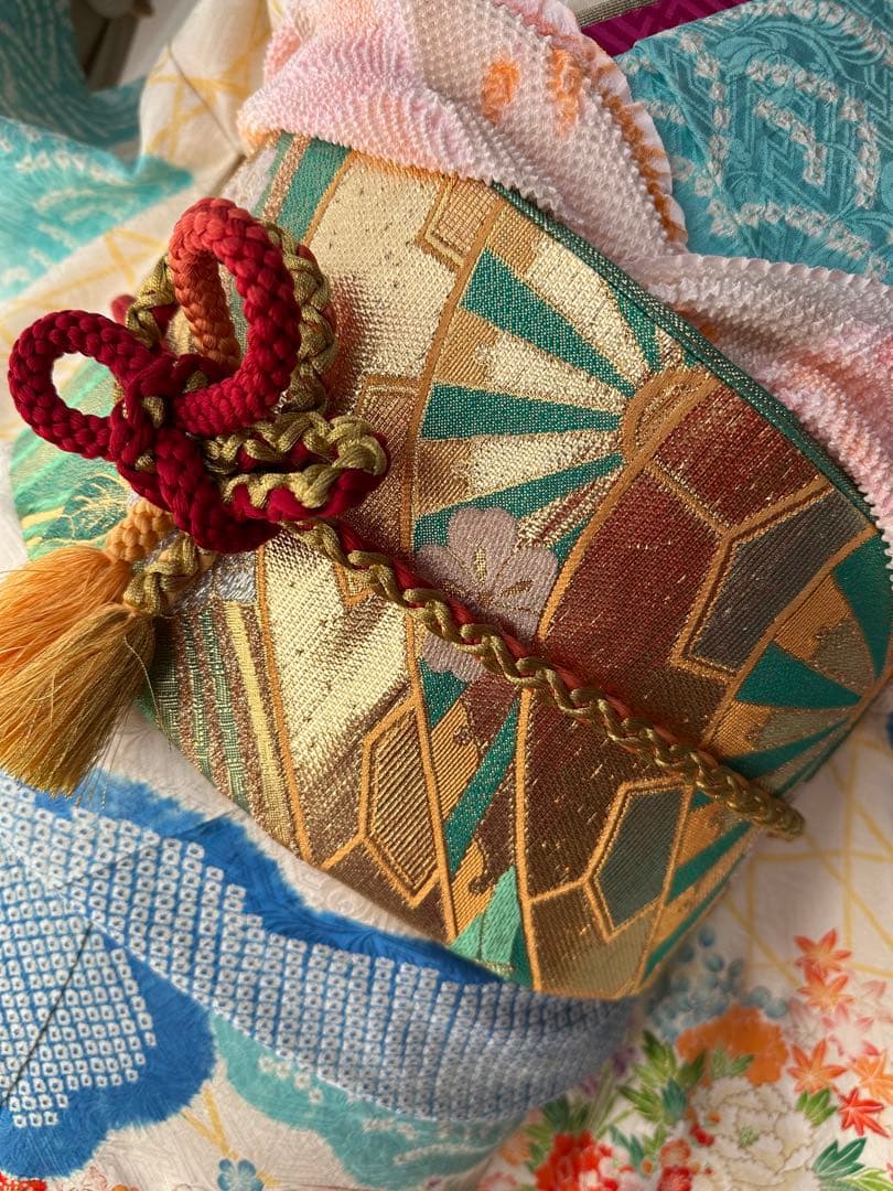 振袖フルセット 空色スカイブルー×白 総絞り 金駒刺繍