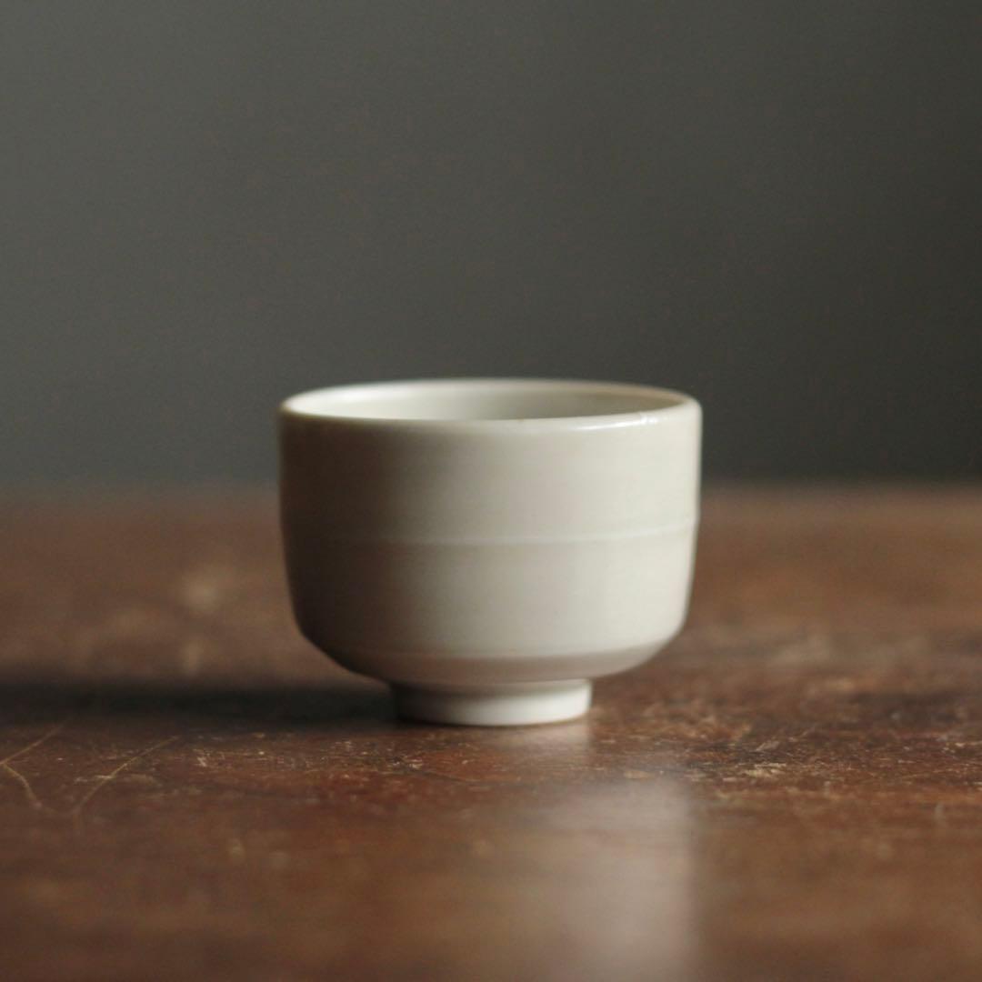 古伊万里 白磁 胴紐 半筒盃 ちょこ ぐい呑み 酒器 古美術 古道具