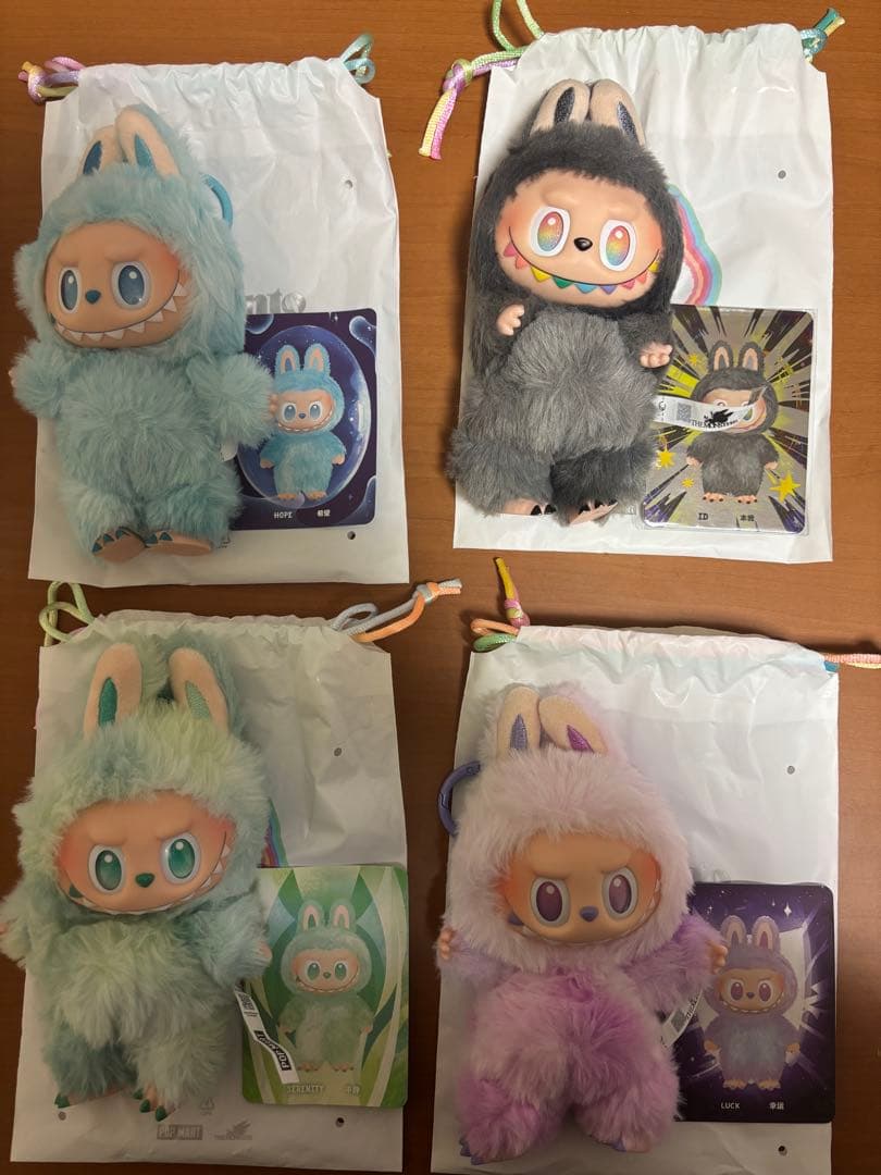 【即購入可】ラブブ4色セット