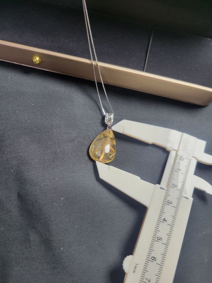 天と地を結ぶ、黄金の光 ルチルクォーツ ペンダント ネックレス ケース付き