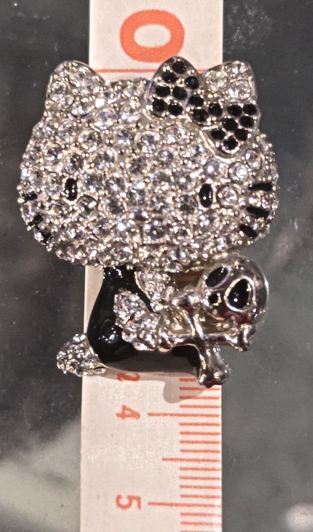 Hello Kitty ×billy スワロフスキー ブローチ