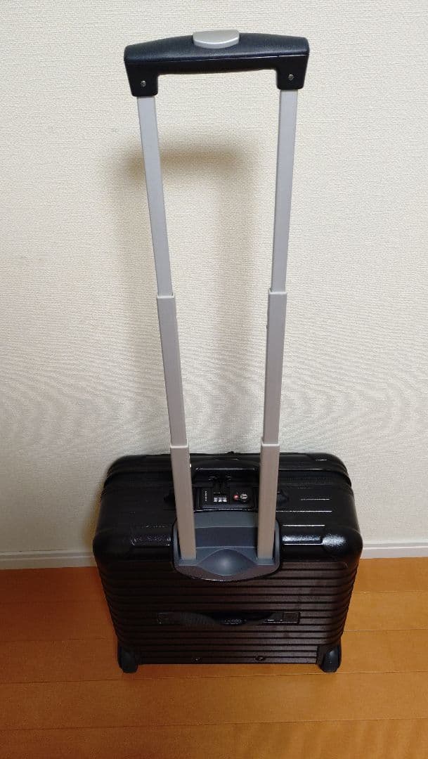 リモワ BOLERO キャリーケース 伸縮ハンドル新品交換