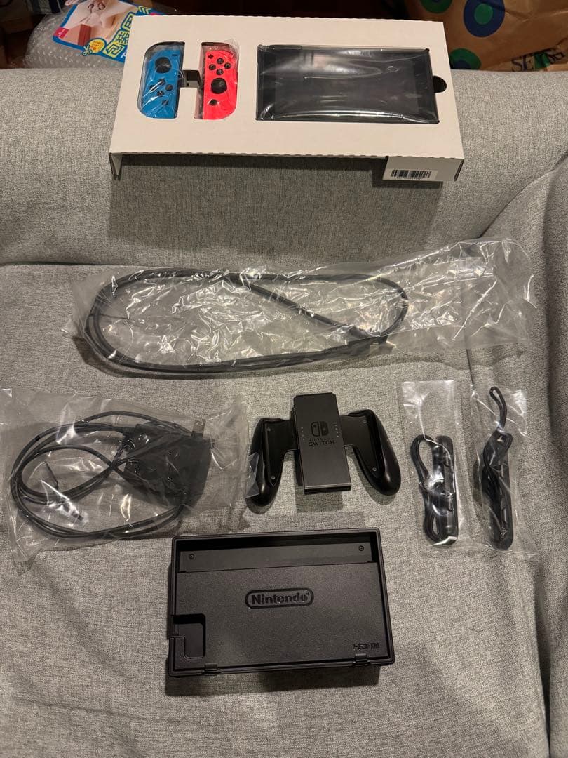 か*い様 Nintendo Switch 本体 青/オレンジ Joy-Con付き