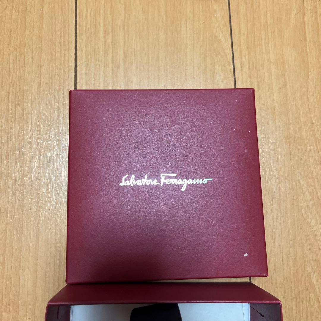 Salvatore Ferragamo クリスタルヘアバンド