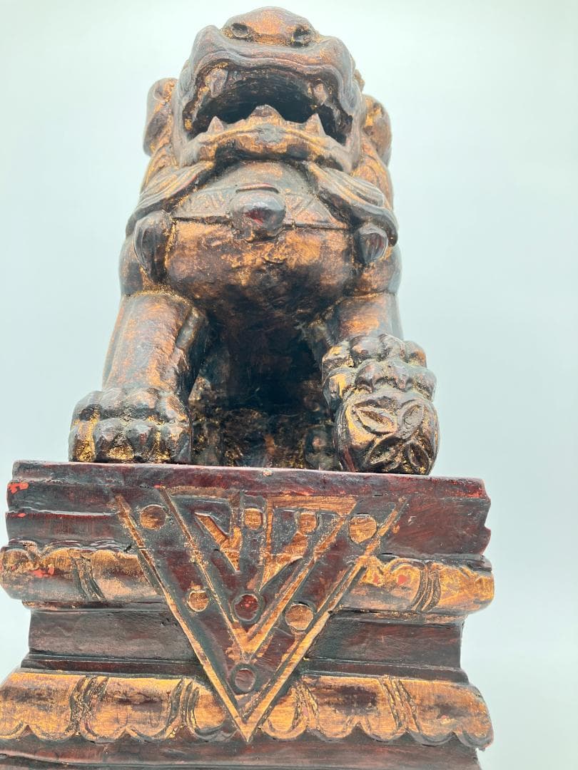 時代木製獅子　狛犬　一対　高さ：約４４ｃｍ　木彫り