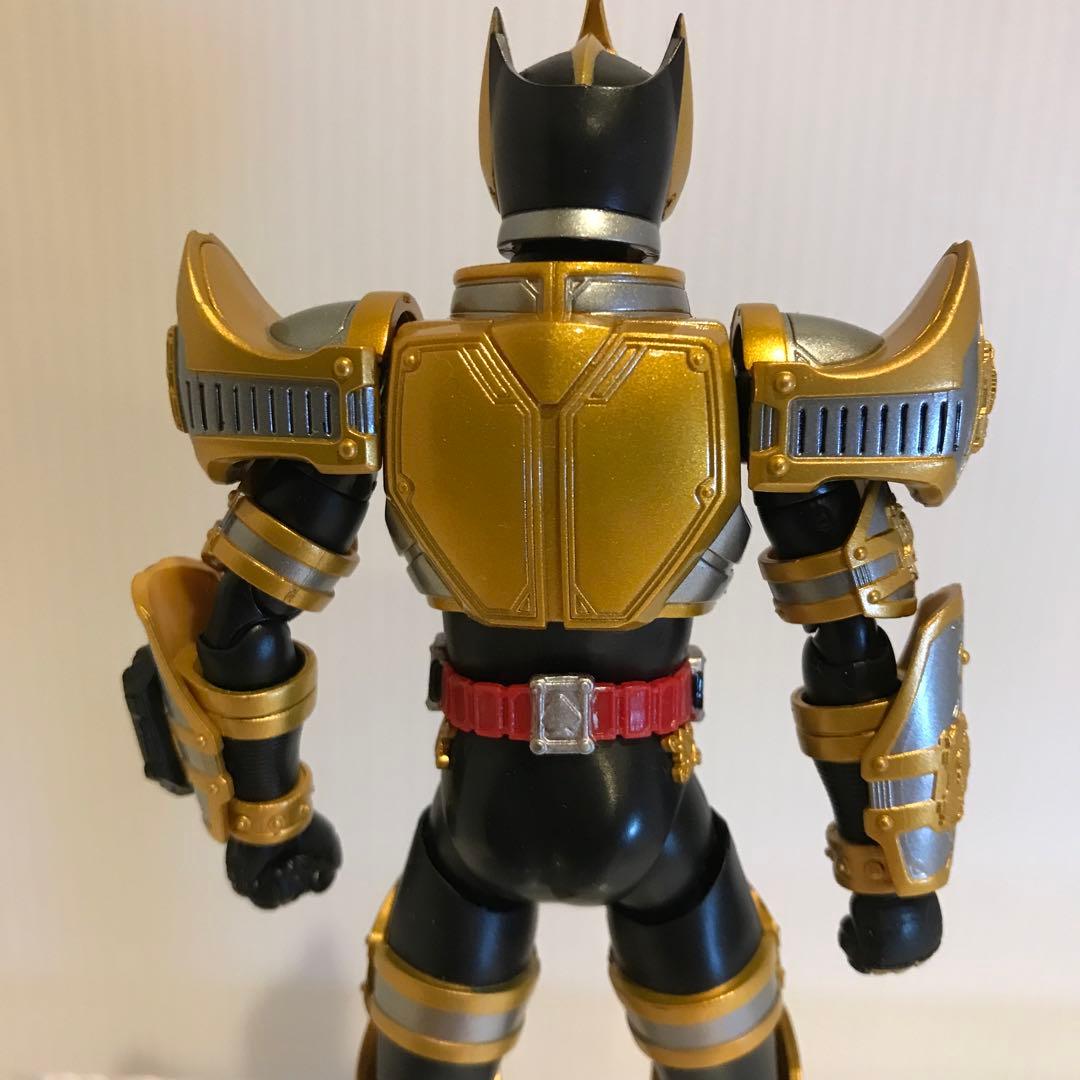 S.h.Figuarts 仮面ライダーブレイド キングフォーム