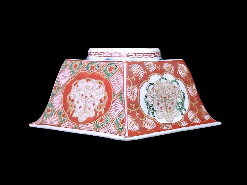 大聖寺伊万里　金唐草に獅子　石畳花枡紋の図　四方角向付　D508AS-DCm