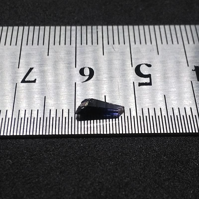 529 バイカラーサファイア 結晶 原石 ウィンザー産