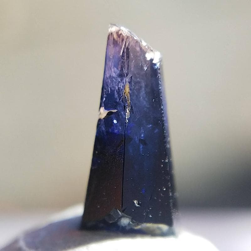 529 バイカラーサファイア 結晶 原石 ウィンザー産