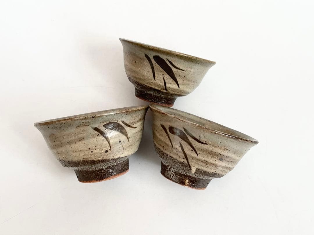 陶芸家　人間国宝　島岡達三　刷毛目　鉄絵　笹文　番茶器　器　小碗　湯呑