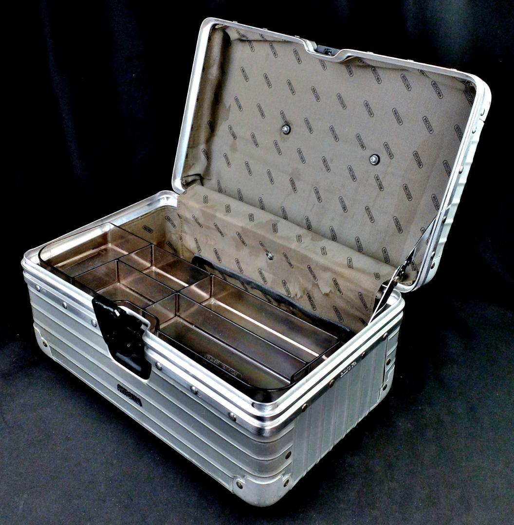 リモワ 956.38『Savannah/サヴァンナ』ALビューティケース 鍵付