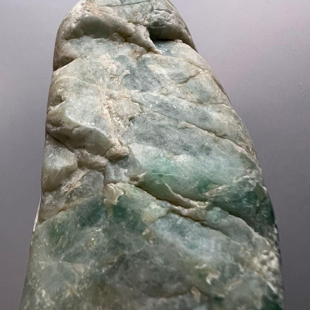 【最終値下】翡翠原石　糸魚川産643g 鉱物標本