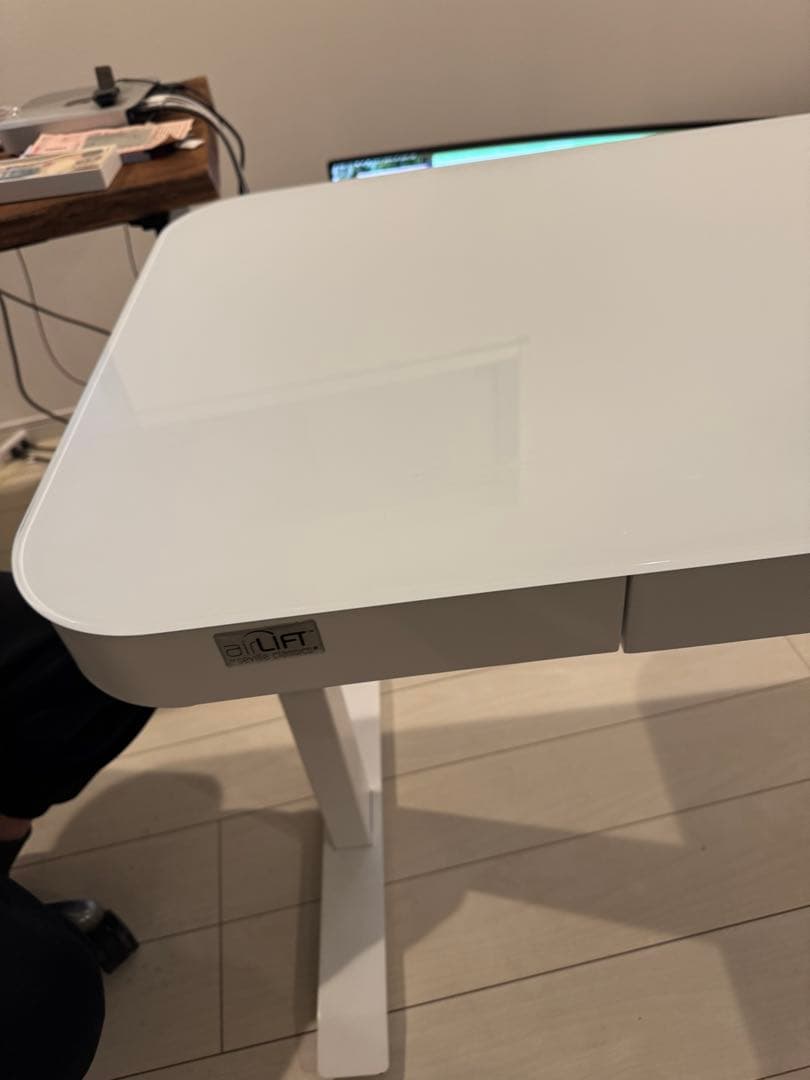 airLIFT 電動昇降デスク ホワイト