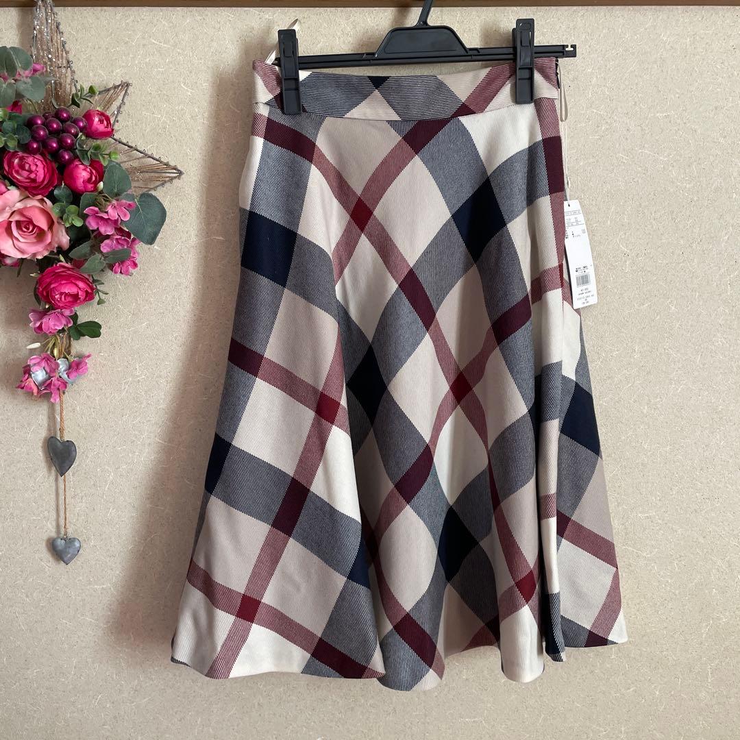 新品ブルーレーベルクレストブリッジスカート38