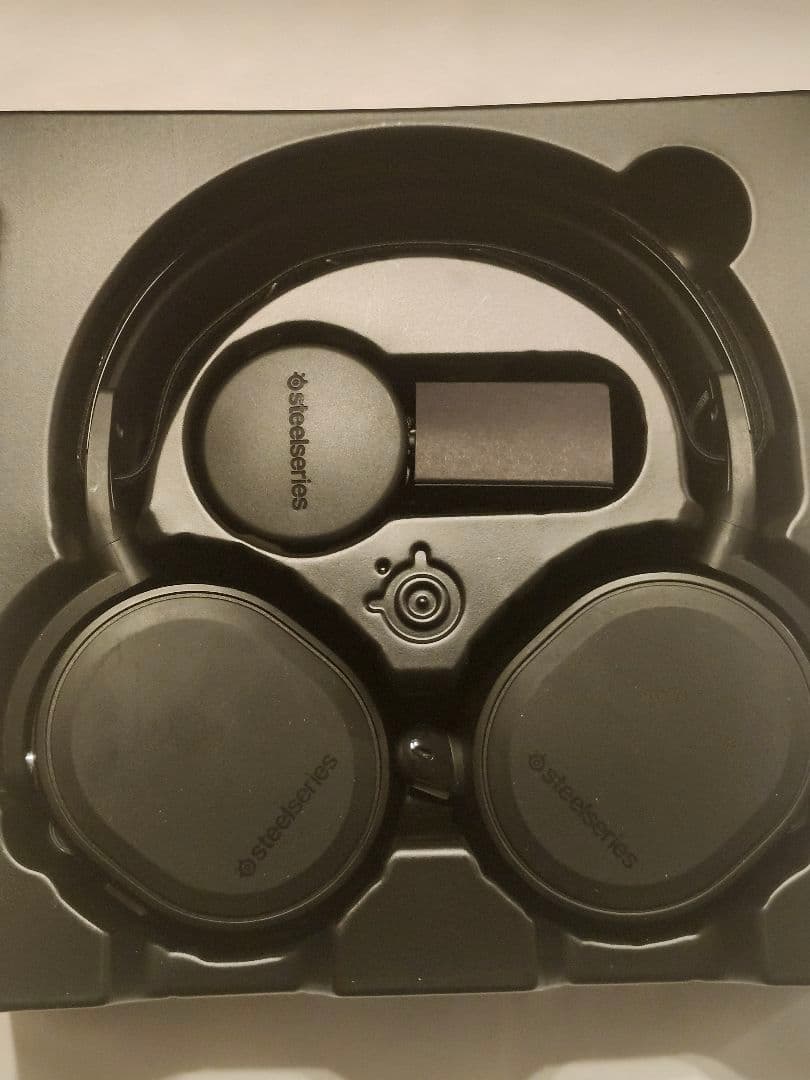 ヘッドホン steelseries ARCTIS9